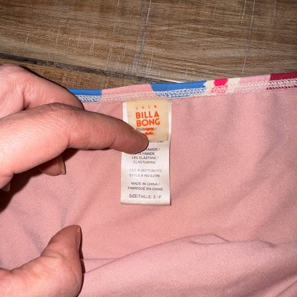 Billabong Pink Tribal Print High Neck Cut Out Detail Bikini Set Size Small Large - Picture 3 of 5